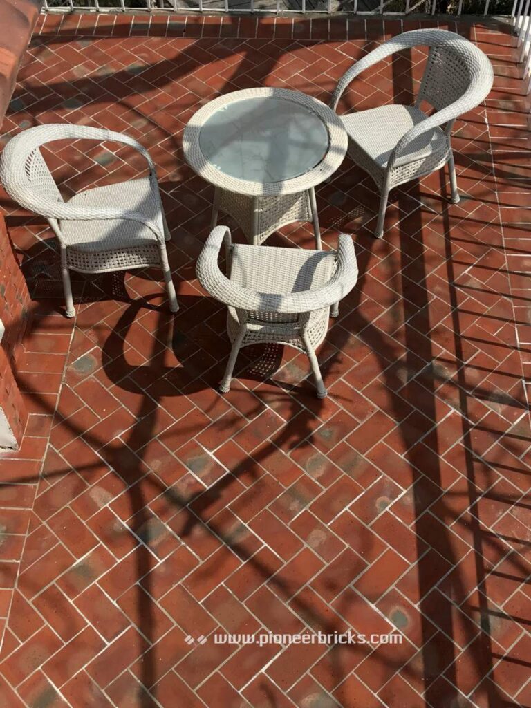 Pioneer roofing: Enigma series in brown