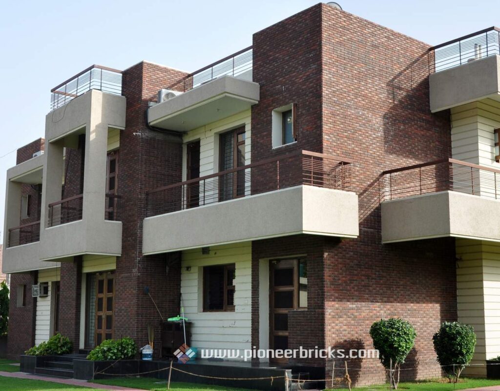 Pioneer cladding tiles: Splendor series in brown