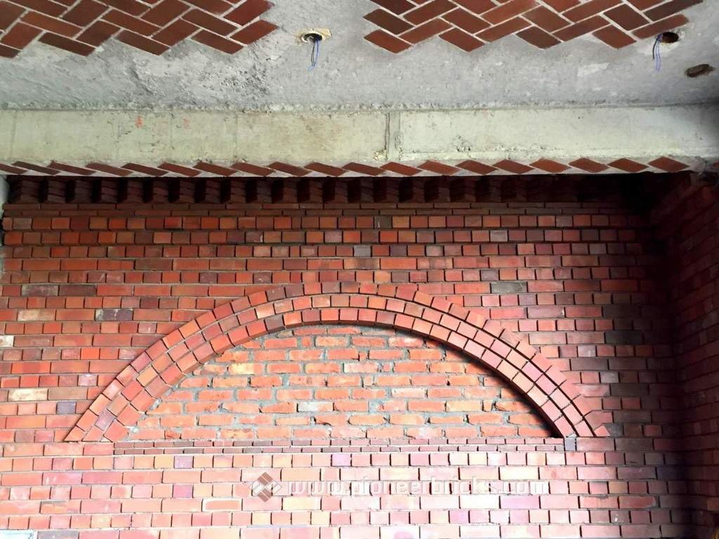 Pioneer clay bricks: Machine Brick series in terracotta-antique
