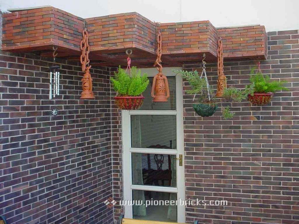 Pioneer brick veneer: Royal Bell series in brown-black-antique